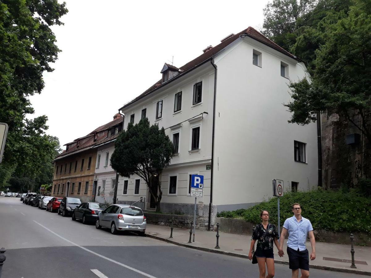 Simpli Apartments Ljubljana Luaran gambar